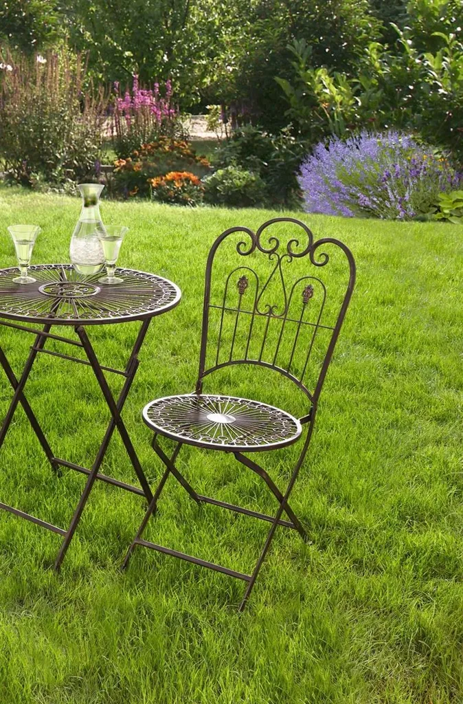 Chaise de balcon design antique Provence en métal avec dossier orné