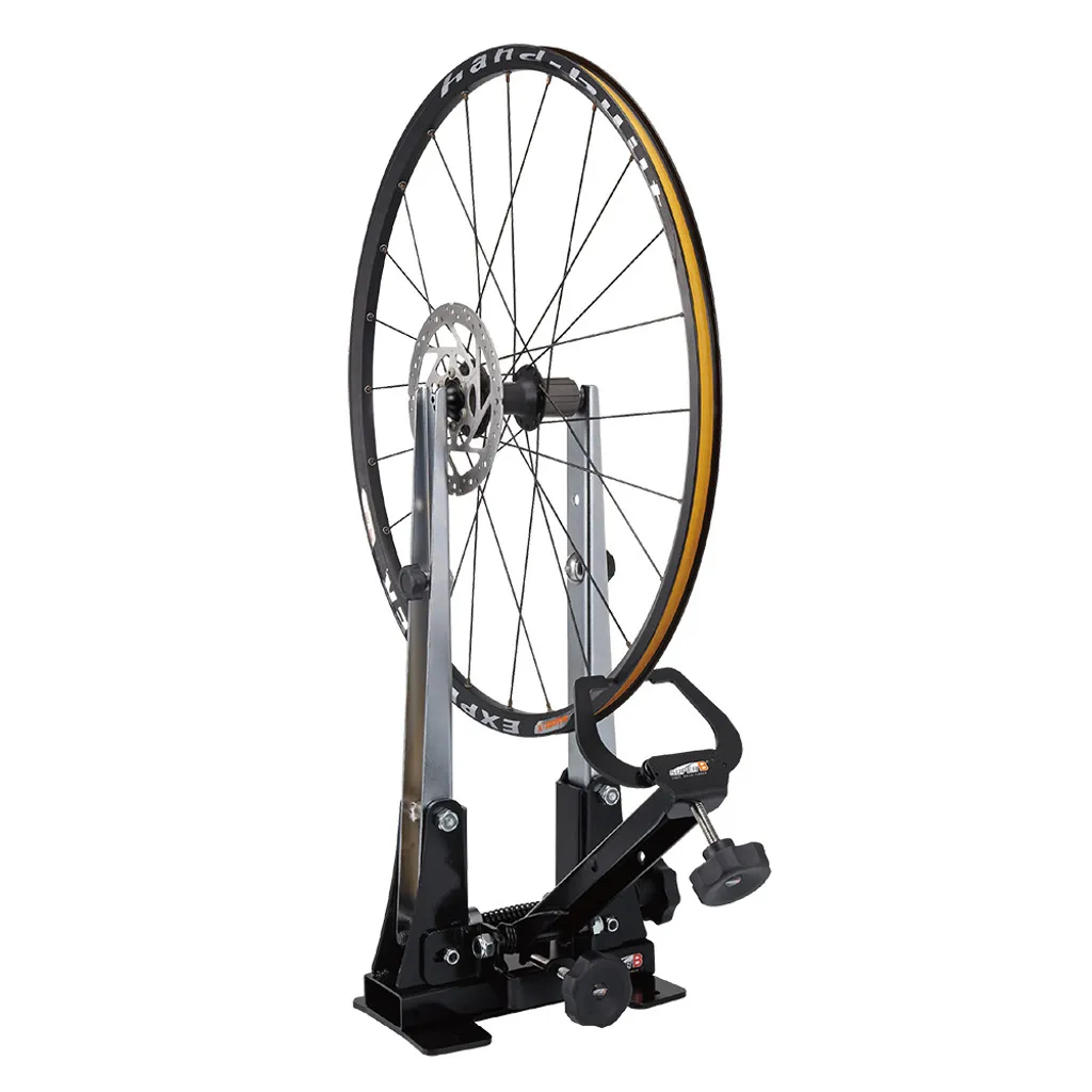 Réparer un voile de roue vélo facilement avec ce support professionnel