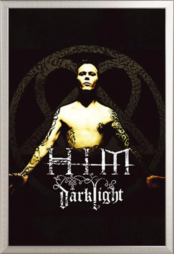 Poster HIM Darklight sous cadre Shinsuke en aluminium argenté Premium