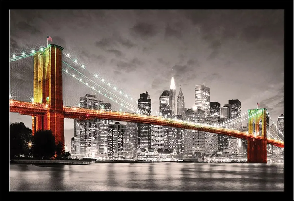 Poster New York Brooklyn Bridge by Night avec Cadre MDF Noir Shinsuke