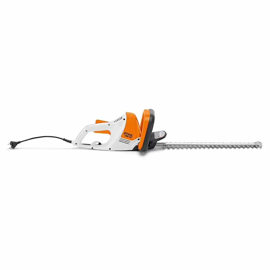 Taille-haie Stihl HSE 42 léger avec lames affûtées au diamant de 45cm