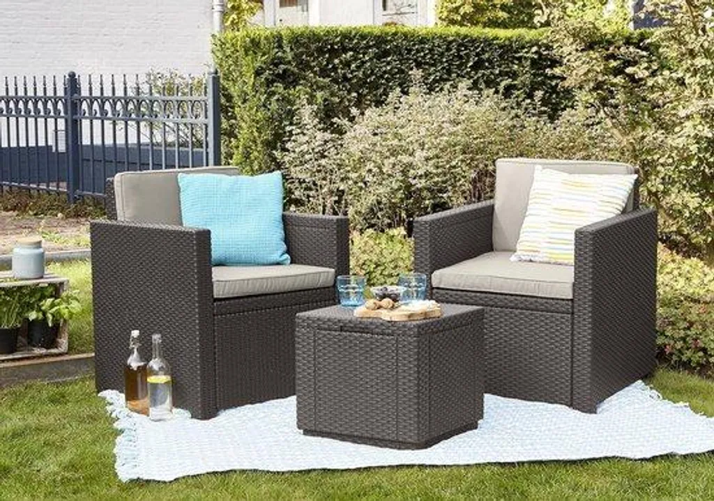 Tabouret rangement marron : gagnez de la place et rangez votre salon