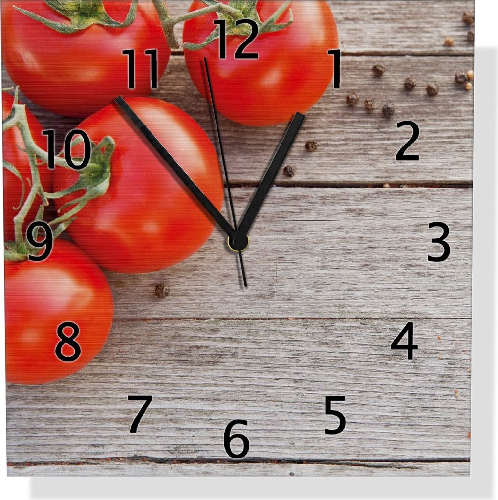 Wallario Design Wanduhr Tomaten und Gewürze auf altem Holztisch aus Aluverbund, Größe 30 x 30 cm