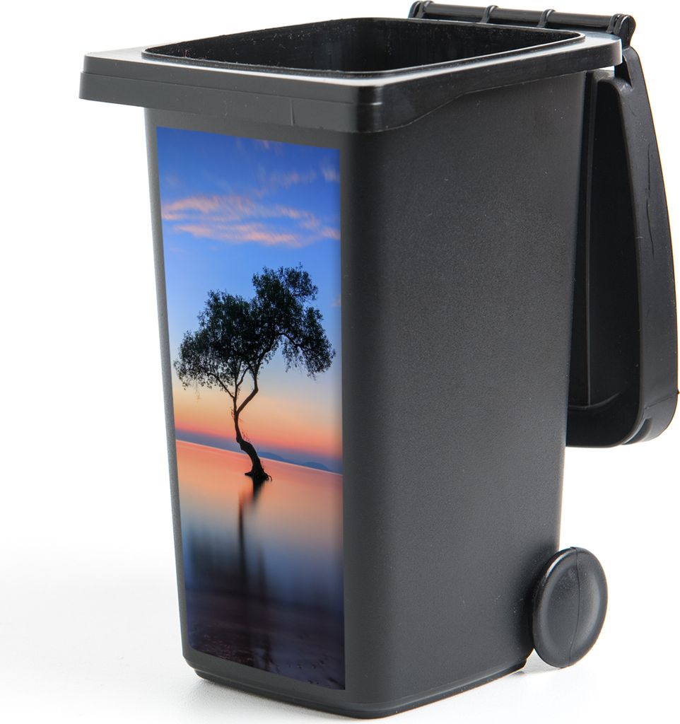 MuchoWow Mülltonnenaufkleber Baum im Wasser 44x98 cm - Containeraufkleber - Aufkleber - Mülltonnen-Aufkleber