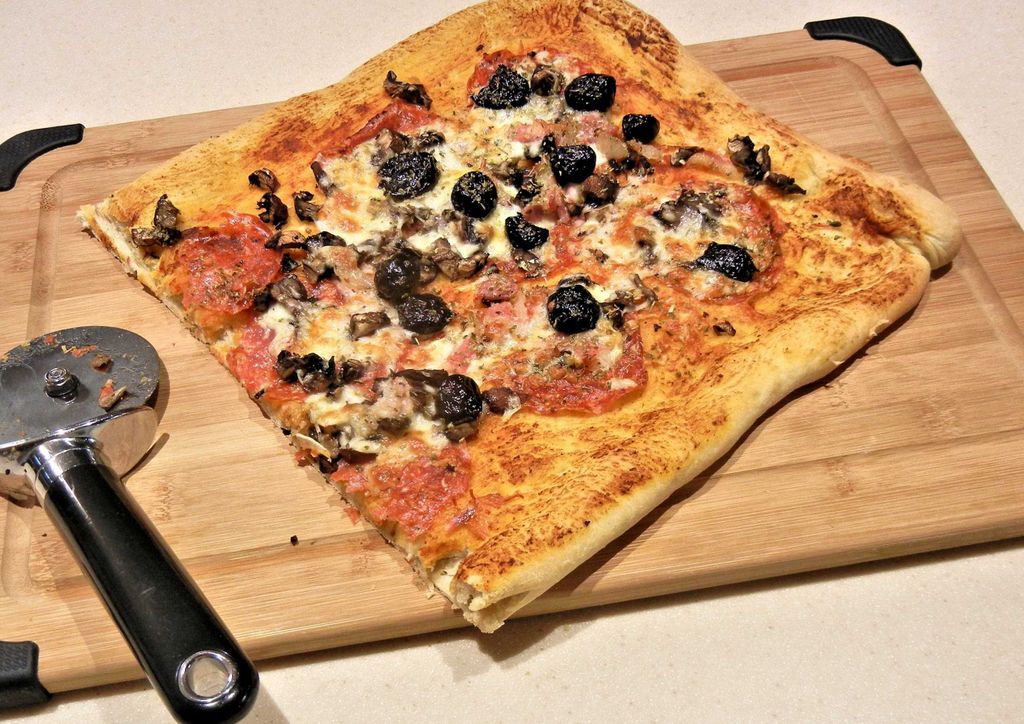 hansepuzzle 40365 - Pizza Puzzle, 260 Teile, Ernährung, 41,0 x 28,0cm mit hochwertiger Aufbewahrung, Kartonbox und wiederverschließbarem Beutel