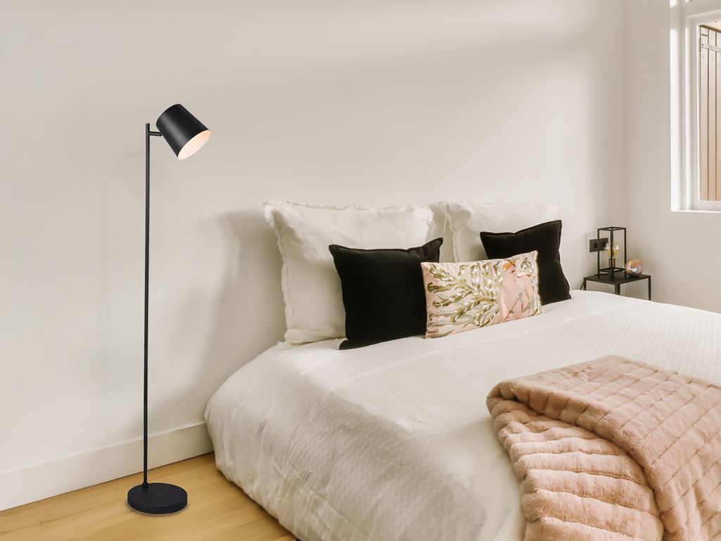 Trio Leuchten - Modern Stehleuchte I Stehlampe I Standleuchte I Lampe I Leuchte schwarz wiederaufladbar inkl. LED 4-stufig dimmbar - Mateo Touch-fu...