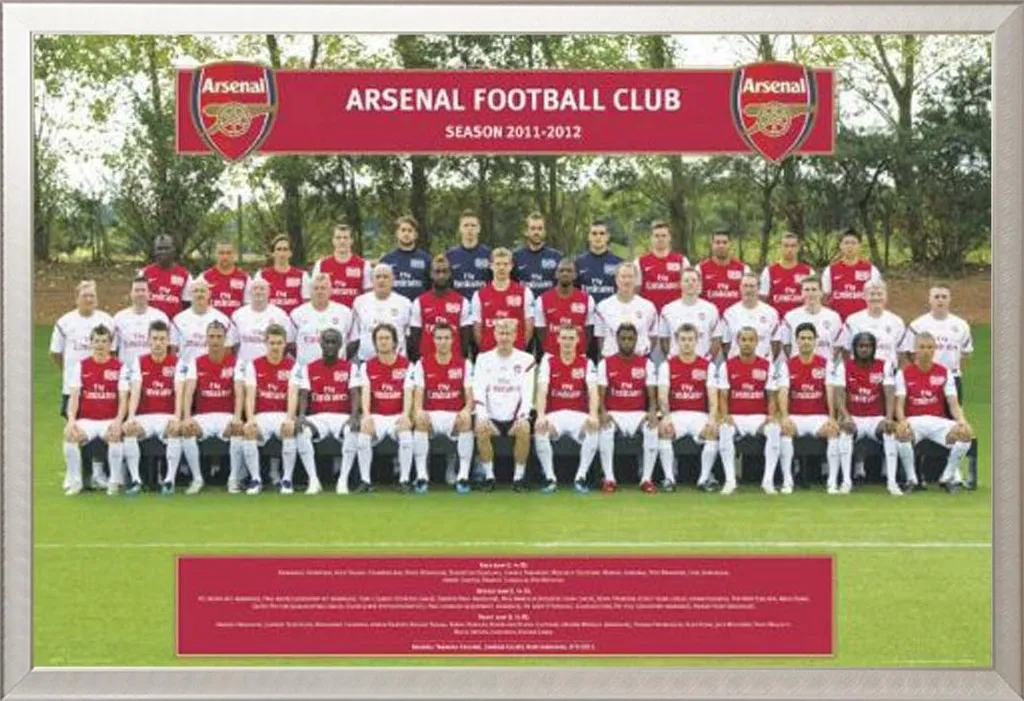 Affiche Arsenal 2012 encadrée en alu argenté Shinsuke avec vitre pro