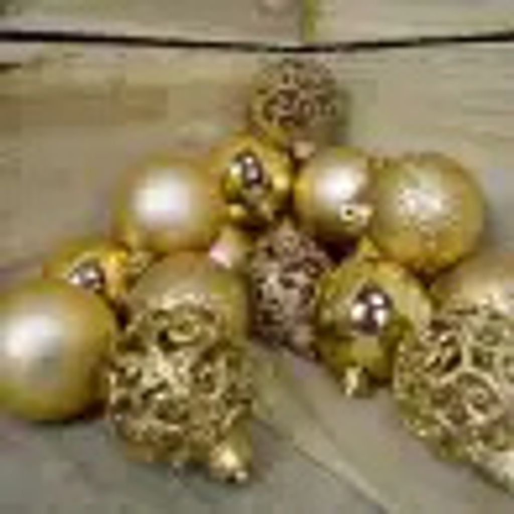 Kleine Weihnachtskugeln gold 16 Stück 6 cm