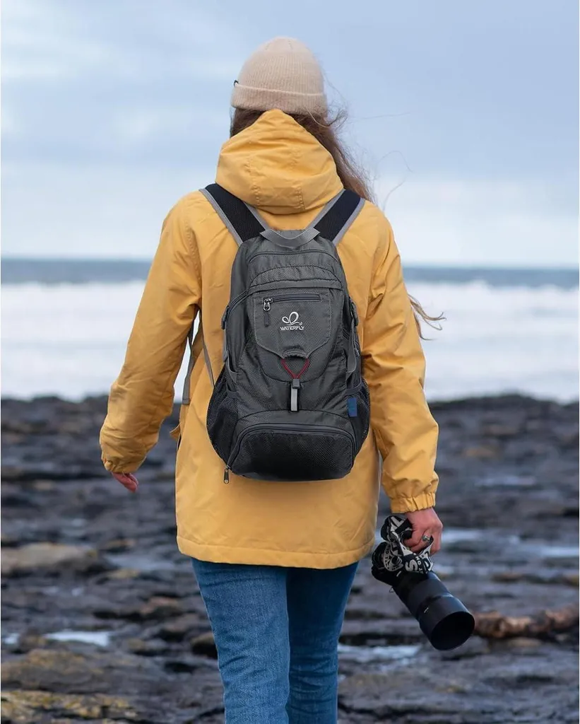 Sac à dos ultraléger 20L pliable en nylon gris résistant à l'eau