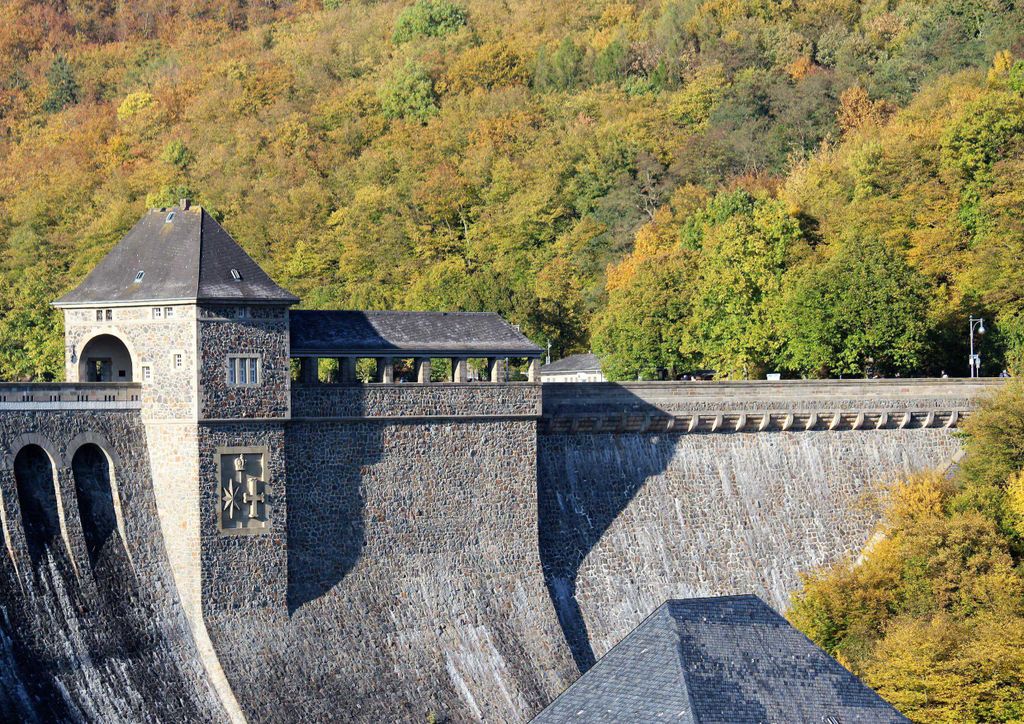 hansepuzzle 33150 - Damm Puzzle, 260 Teile, Reisen, 41,0 x 28,0cm mit hochwertiger Aufbewahrung, Kartonbox und wiederverschließbarem Beutel