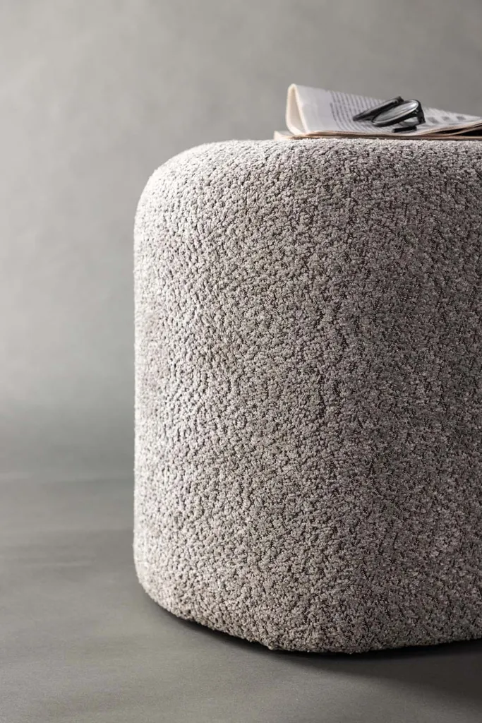 Pouf Peg Ø46cm gris : la solution gain de place pour petits intérieurs