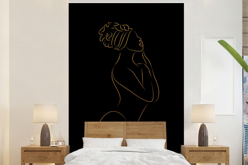 MuchoWow Fototapete für Wohnzimmer oder Schlafzimmer Wandtapete Vinyl Motivtapete Frau - Gold - Schwarz - Strichzeichnung - 225x350 cm - Schlafz...