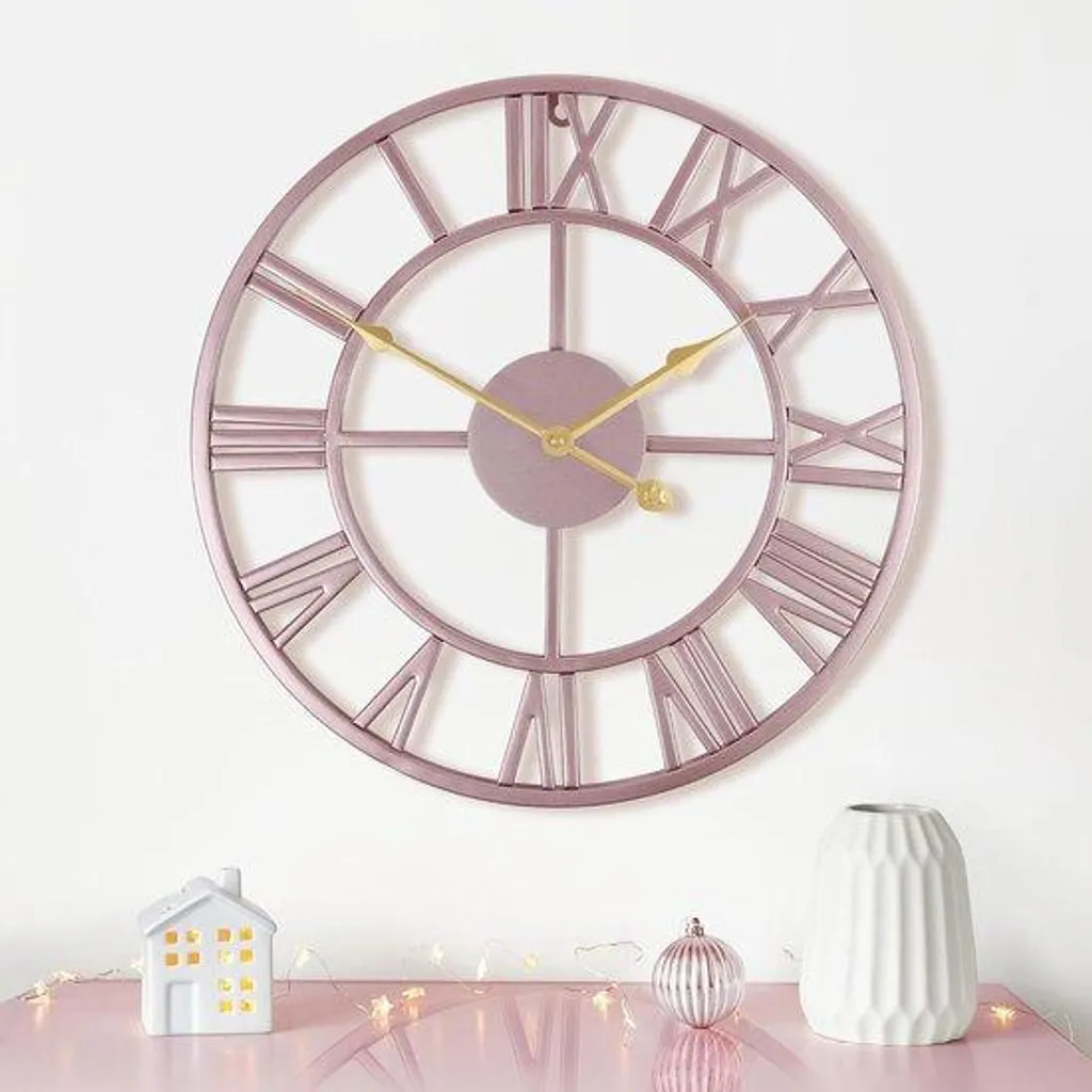 Horloge murale silencieuse en métal mat or rose avec aiguilles doubles