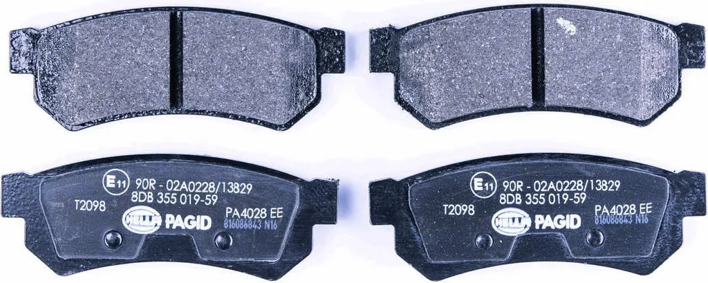 Plaquettes de frein arrière HELLA 8DB 355 019-591 : finis les bruits
