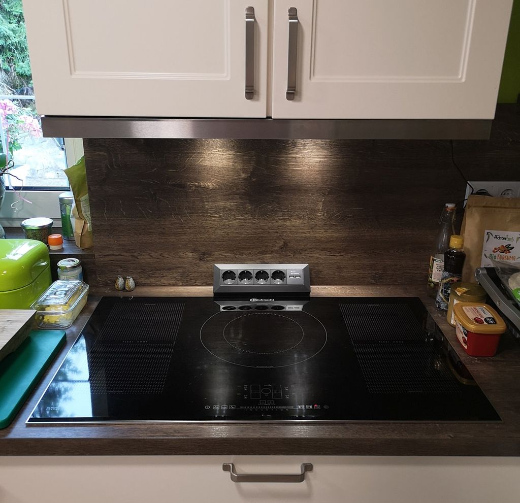 4-fach Steckdosenblock + 2x USB, schwarz Produktbild 5