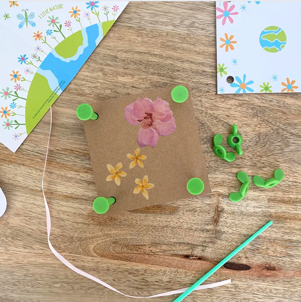 Kit DAM pour faire ses fleurs séchées - Presse à fleurs en bois DIY