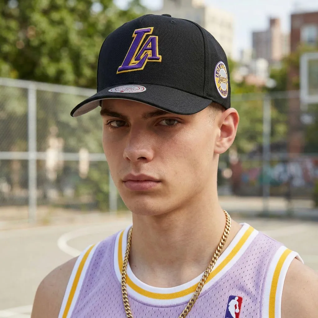 Casquette Snapback Lakers Noire Mitchell & Ness : Ajustement Parfait Garanti