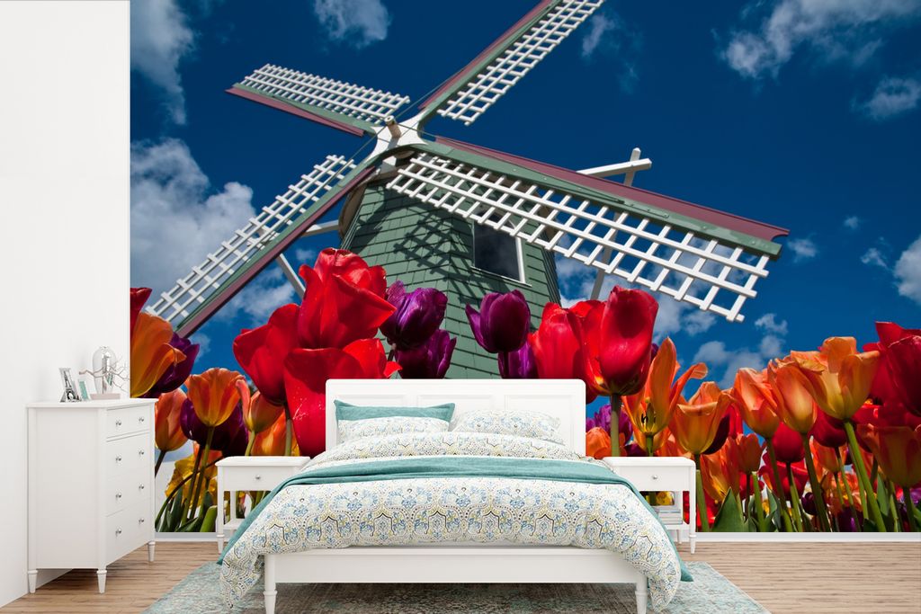 MuchoWow Fototapete für Wohnzimmer oder Schlafzimmer Wandtapete Vinyl Motivtapete Tulpen vor einer Mühle - 390x260 cm - Papiertapete