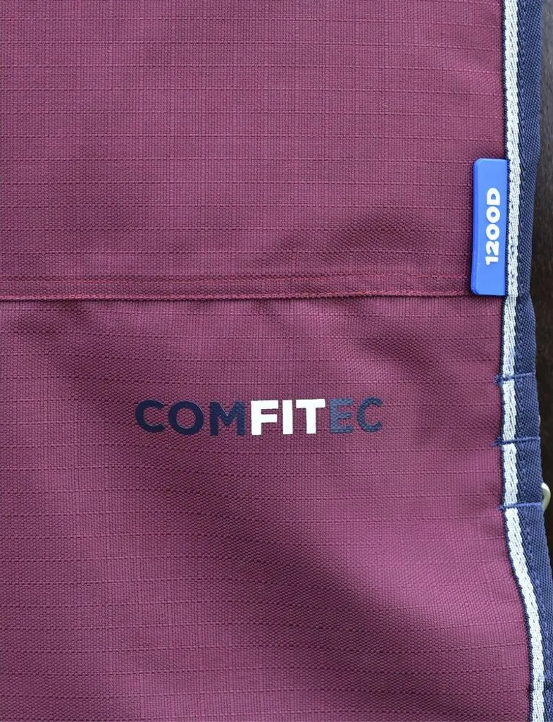 Couverture Imperméable 1200D Comfitec Essential 50g WB2378 Bordeaux - 4