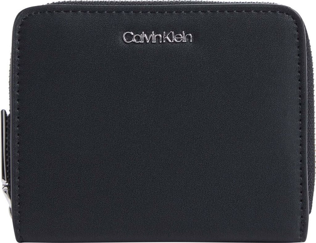 Calvin Klein Must Medium Zip Around Wllt Black .