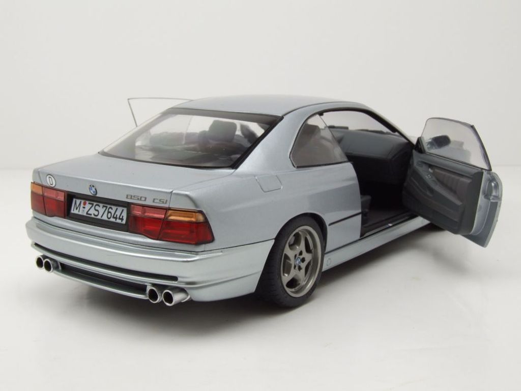 BMW 850 (E31) CSI silber - Modellauto 1:18 Solido Produktbild 6
