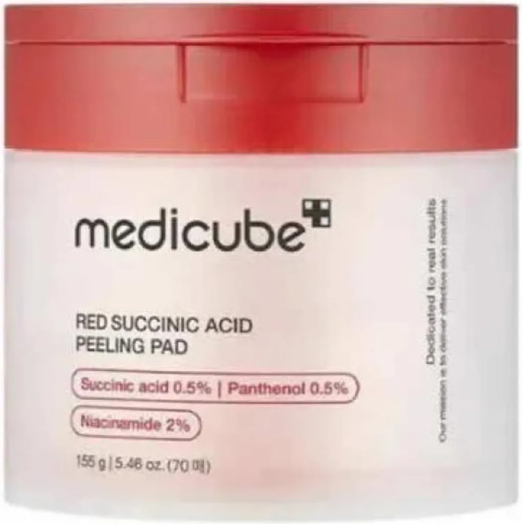 Medicube Red Succinic Acid Peeling Pad: Pelle di Vetro in 70 Giorni