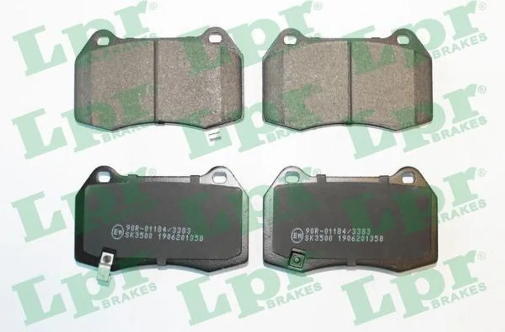 Améliorez le freinage de votre 350 Z avec les plaquettes LPR 05P1358
