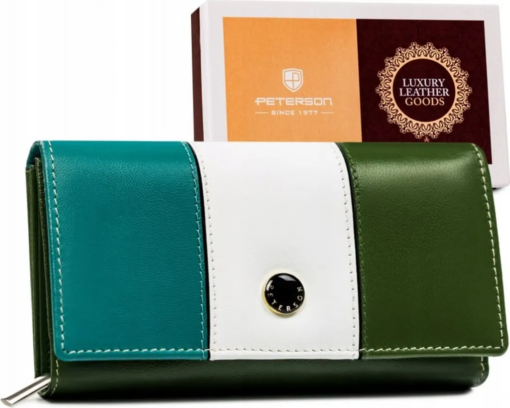 Stile Urban: Portafoglio Peterson 217410 Verticale in Pelle Nera
