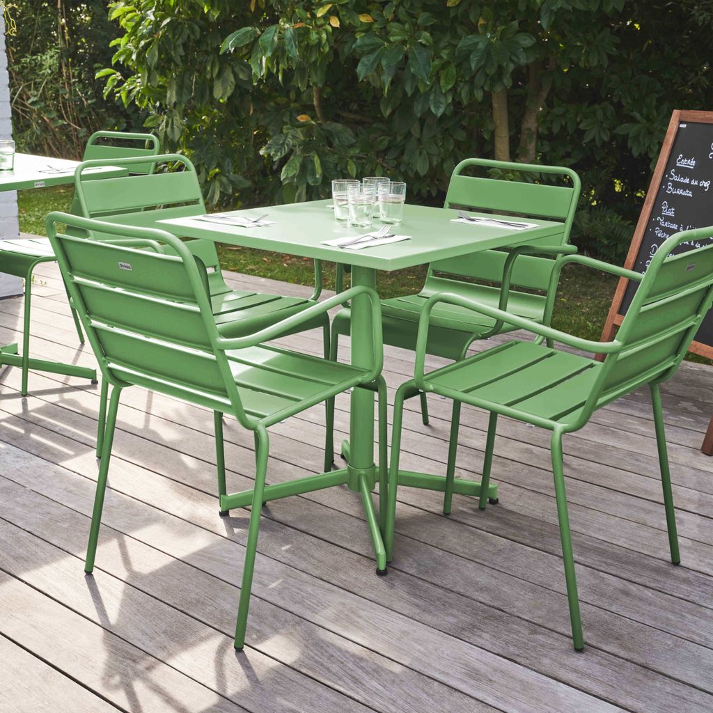 Quadratischer Gartenklapptisch und 4 Metallsessel Cactus grün - Oviala Palavas