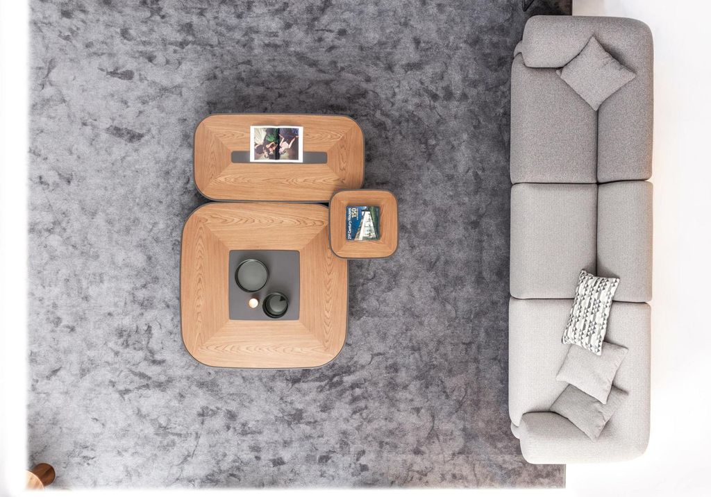 Modernes Graues Fünfsitzer Sofa Wohnzimmermöbel Polstercouch Stil Möbel