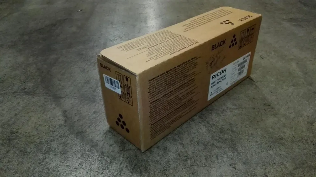 Toner Ricoh 842073 noir pour impression de documents professionnels