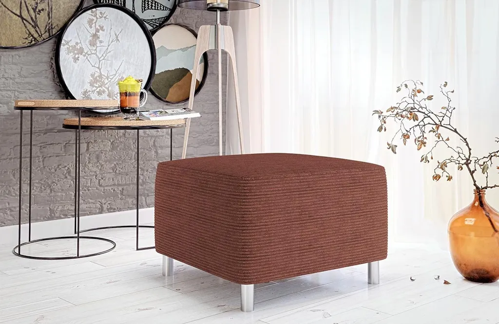 Piccolo Pouf ELZA Rosa Velluto con Gambe Oro | Arredo Design Elegante
