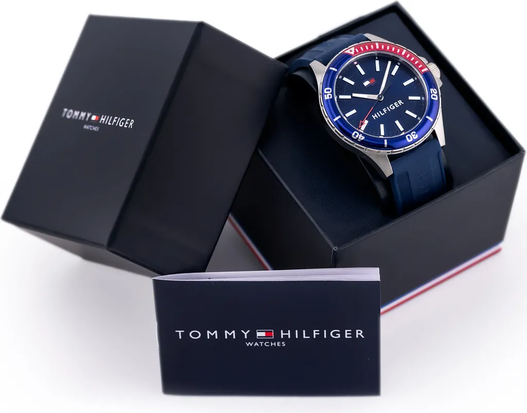 Recensione Tommy Hilfiger 1792009: Robustezza e Precisione al Quarzo - 8