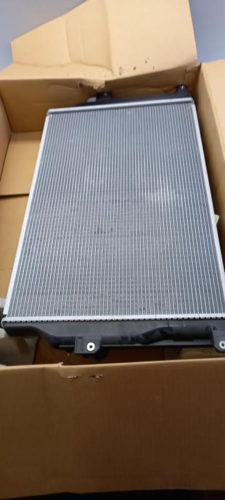 Original TOYOTA RAV4 12-19 Wasserkühler 1640026421
