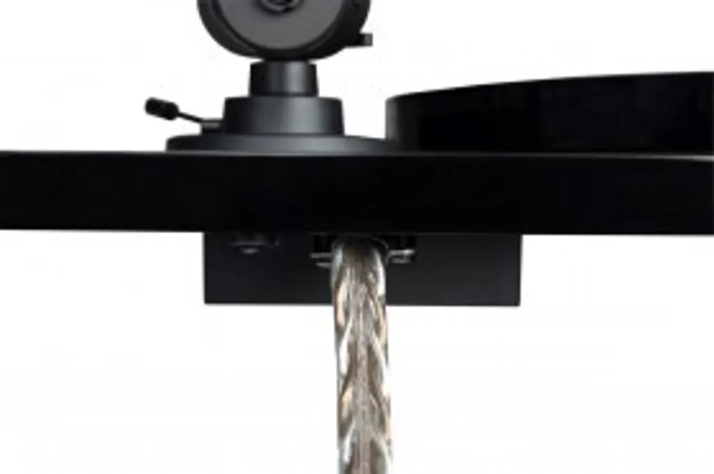 Platine vinyle Pro-Ject E1 OM5e noire avec cellule Ortofon montée - 4