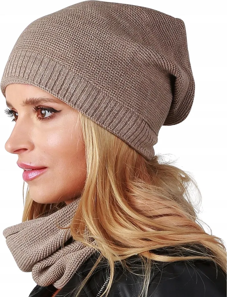 Accessori Donna: Set Sciarpa e Cappello Latte B1 in Maglia Pregiata