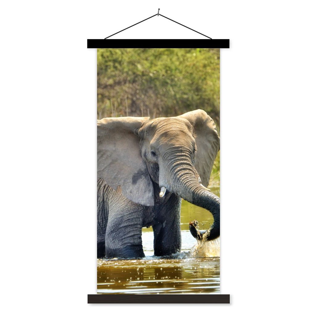 MuchoWow Textilposter Elefant - Wasser - Tiere - Natur 60x120 cm mit schwarzem Rahmen - Magnete