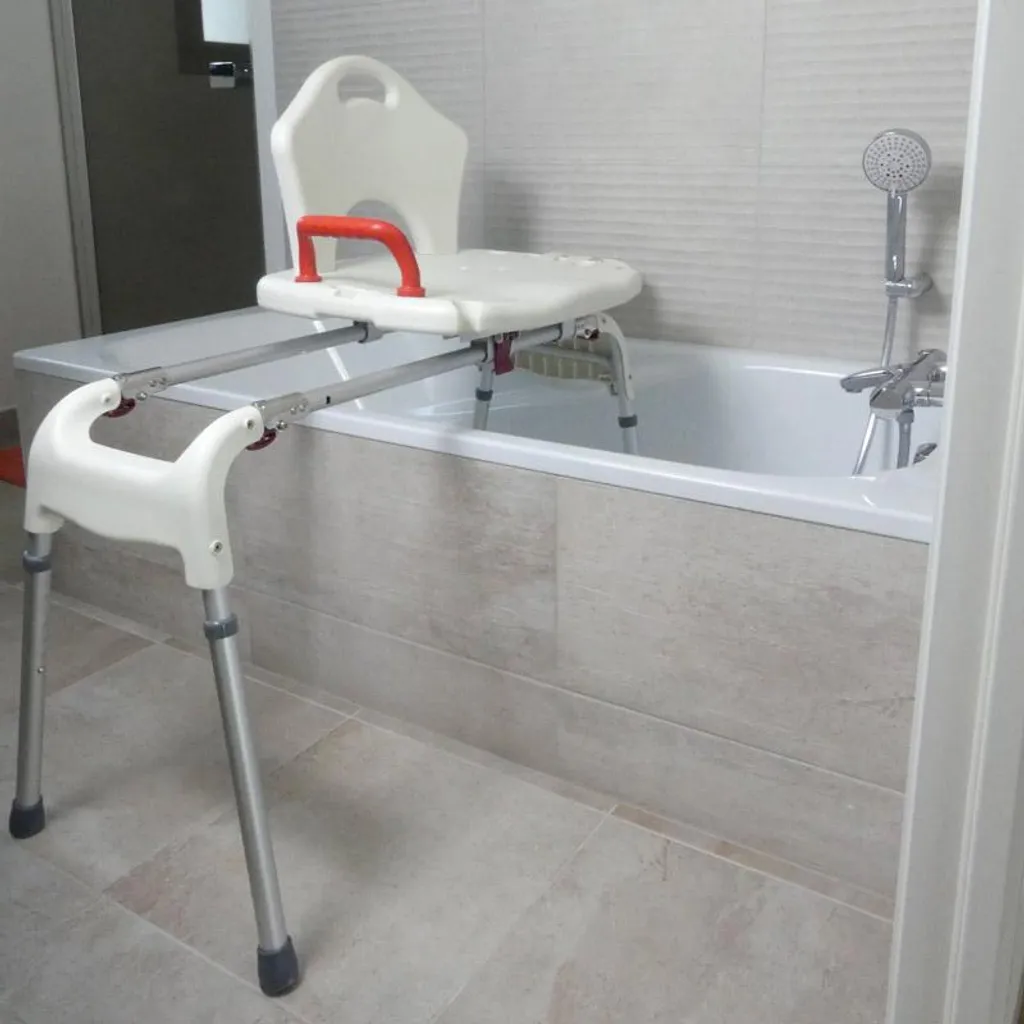 Siège coulissant pour transfert de baignoire - Solution Mobilité Réduite