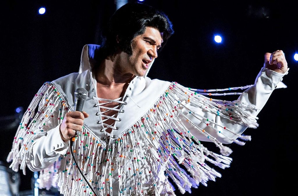 Jochen Schweizer Elvis Dinner; Erlebnis verschenken oder selbst erleben; Gutschein gültig für 1 Person Gruppengröße im Saal: 80 bis 300 Persone...