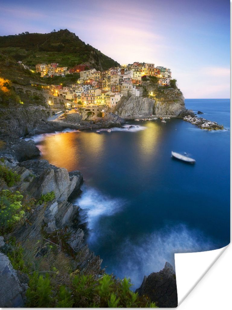 MuchoWow Poster Cinque Terre am Abend und beleuchtet von den gelben Lichtern 60x80 cm - Schlafzimmer Dekoration