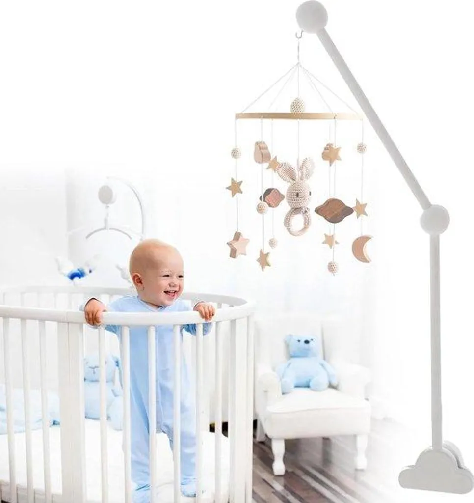 Support de lit bébé spécial ascenseur : stabilité et motifs nuages