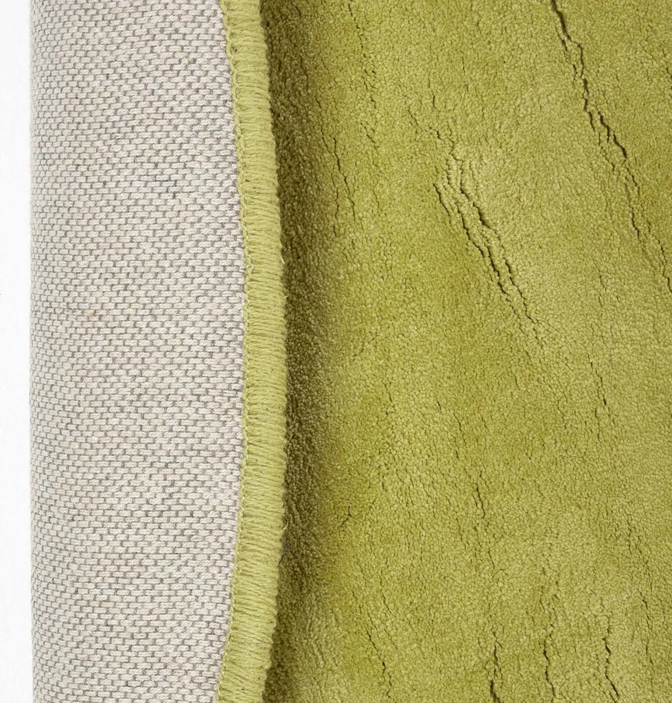 Tapis vert 100% coton 150 cm, texture poils courts doux et facile à laver