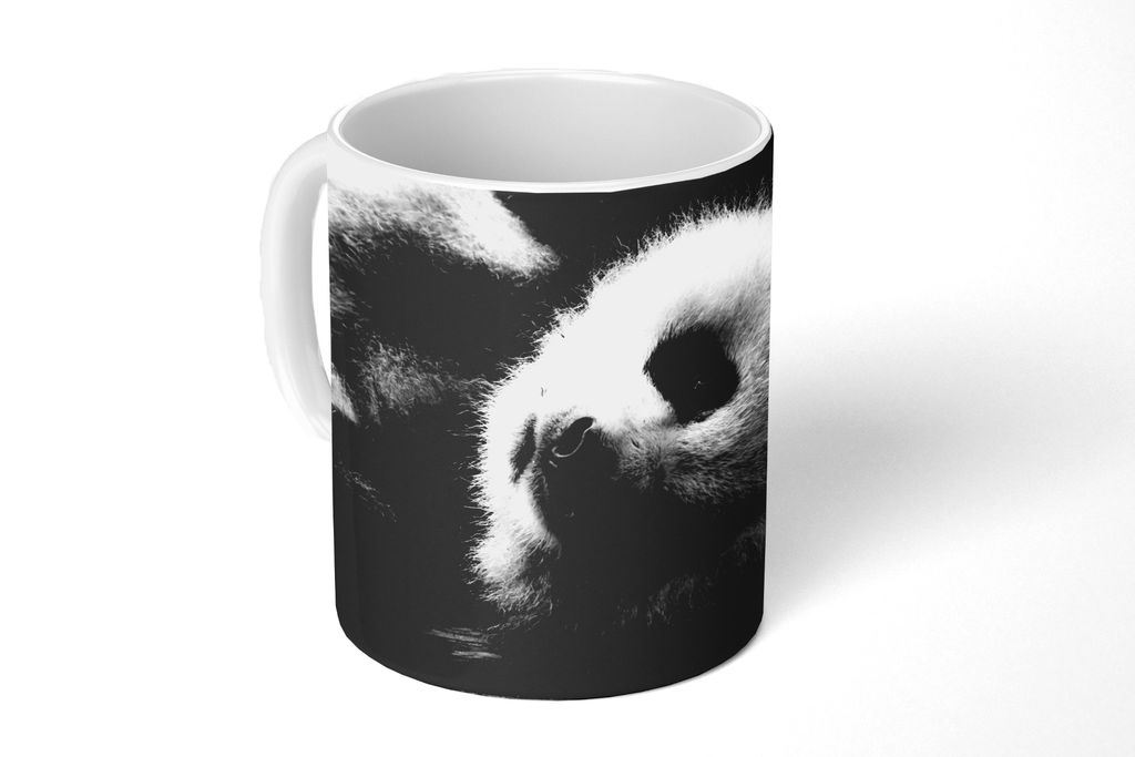 KitchenYeah Tasse Kaffeetasse Kaffeebecher 350 ml Tierprofil rollenden Panda in schwarz und weiß Teetasse - Fototasse - Becher - Keramikbecher -...