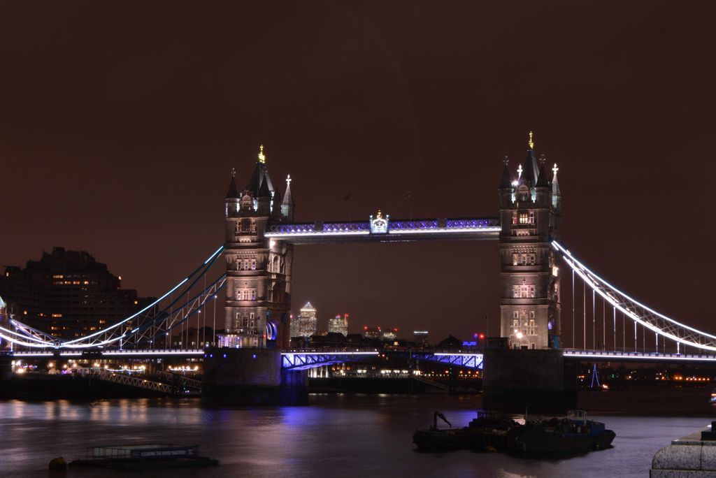 hansepuzzle 21321 - London Bridge Puzzle, 2000 Teile, Orte, 90,0 x 60,0cm mit hochwertiger Aufbewahrung, Kartonbox und wiederverschließbarem Beutel