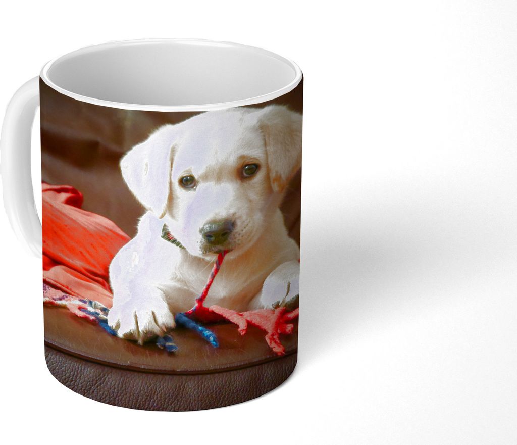 MuchoWow Tasse Kaffeetasse Kaffeebecher 350 ml Labrador Welpe mit Decke Teetasse - Fototasse - Becher - Keramikbecher - Teebecher - Kaffeetasse -...