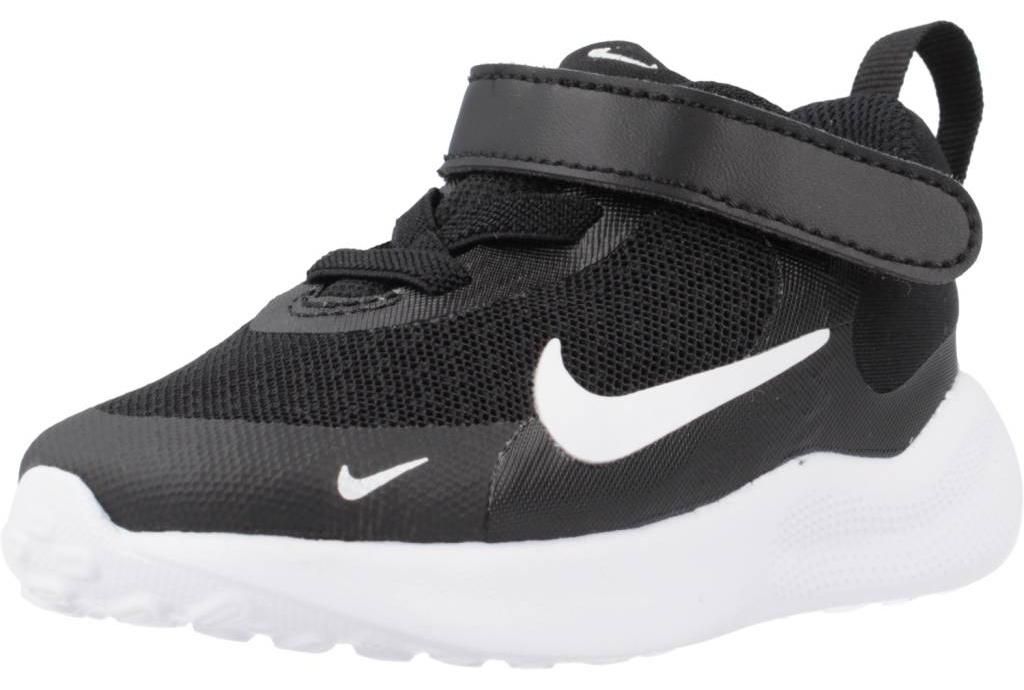 Nike Revolution 7 Produktbild 