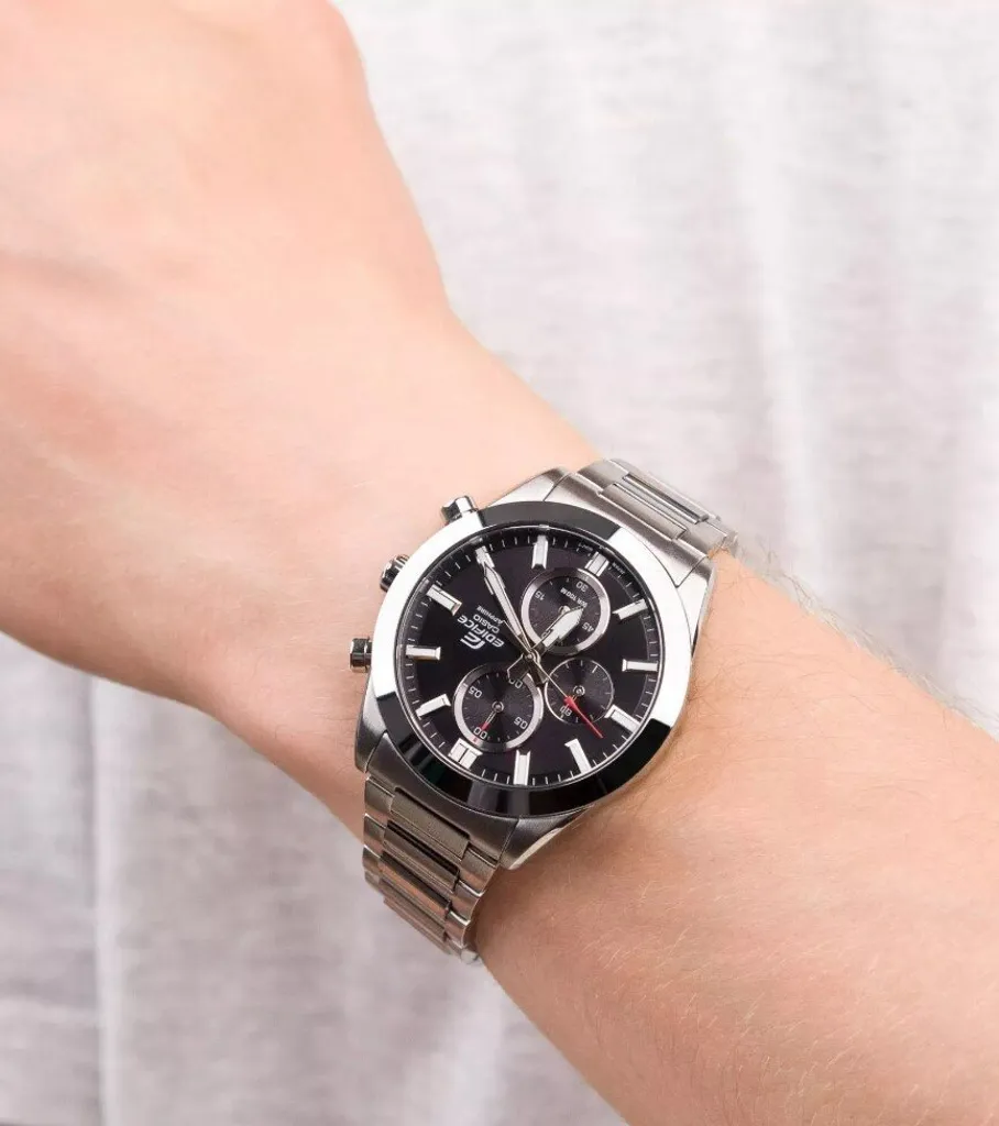 Cronografo Casio EFB-710D-7AVUEF Argento: Stile Urban e Zaffiro - 16