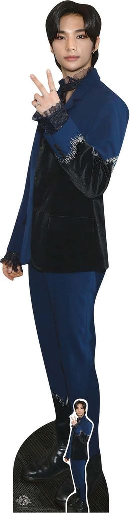 Hyunjin - Espositore in cartone K-Pop - 46x180 cm Immagine del prodotto 