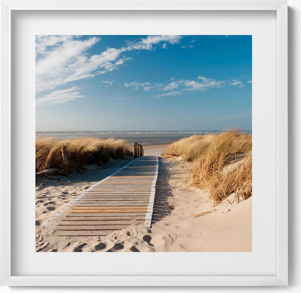 Blick auf den Strand und das Meer– Wandbild mit Rahmen – Gerahmtes Bild – Wanddekoration – 50x50 cm – Weiß Rahmen