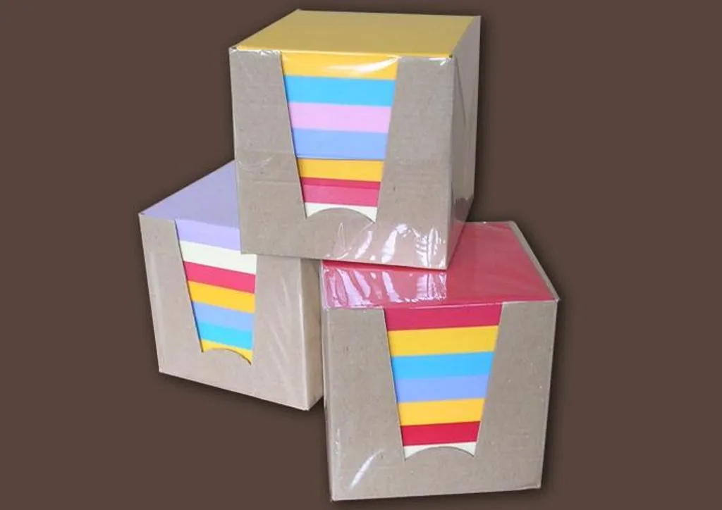 Lot de 20 Blocs Cubes de 600 Feuillets Multicolores Format Carré Standard - 3
